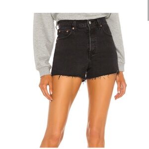 Levi’s Ribcage Black Denim Shorts 31